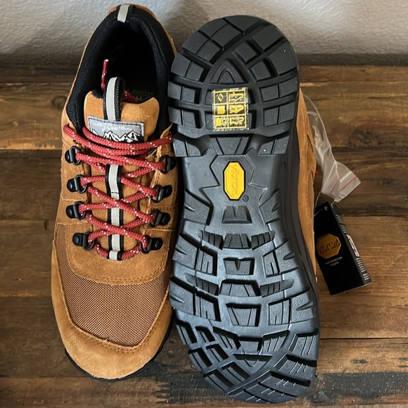Nwt J. Crew x Nordic Hiking boot Size 10 fit like 9.5